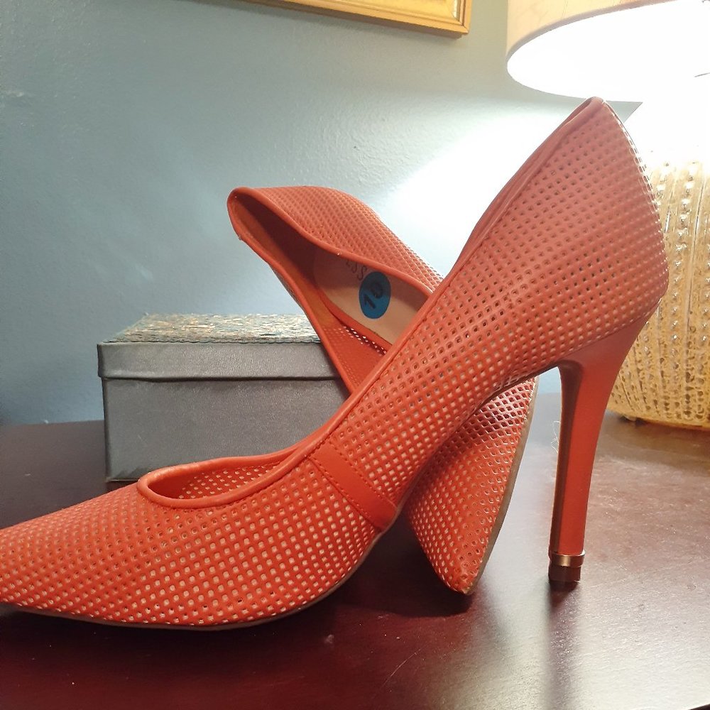 Leather Mesh Look, Orange with gold metallic bands around Heel,